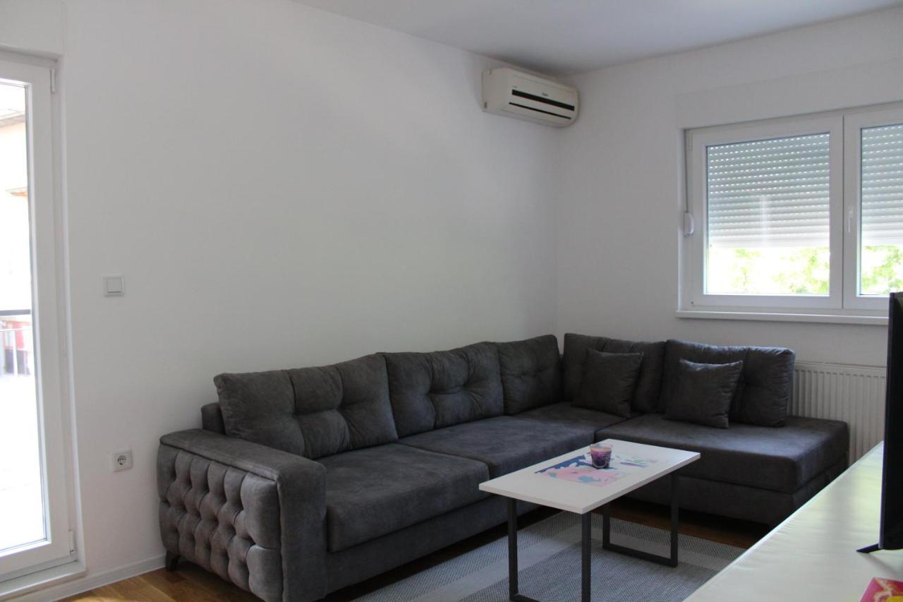 Vip Apartment Visoko Buitenkant foto