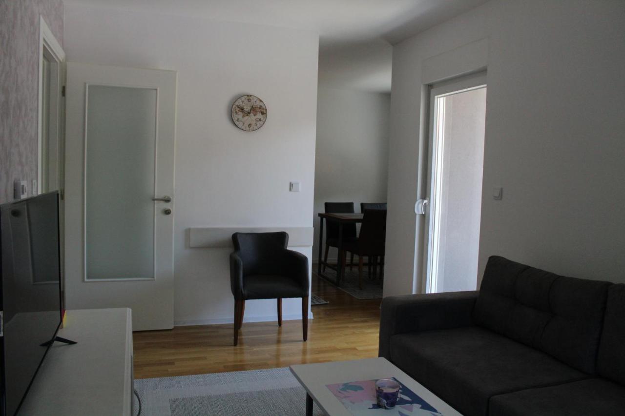Vip Apartment Visoko Buitenkant foto