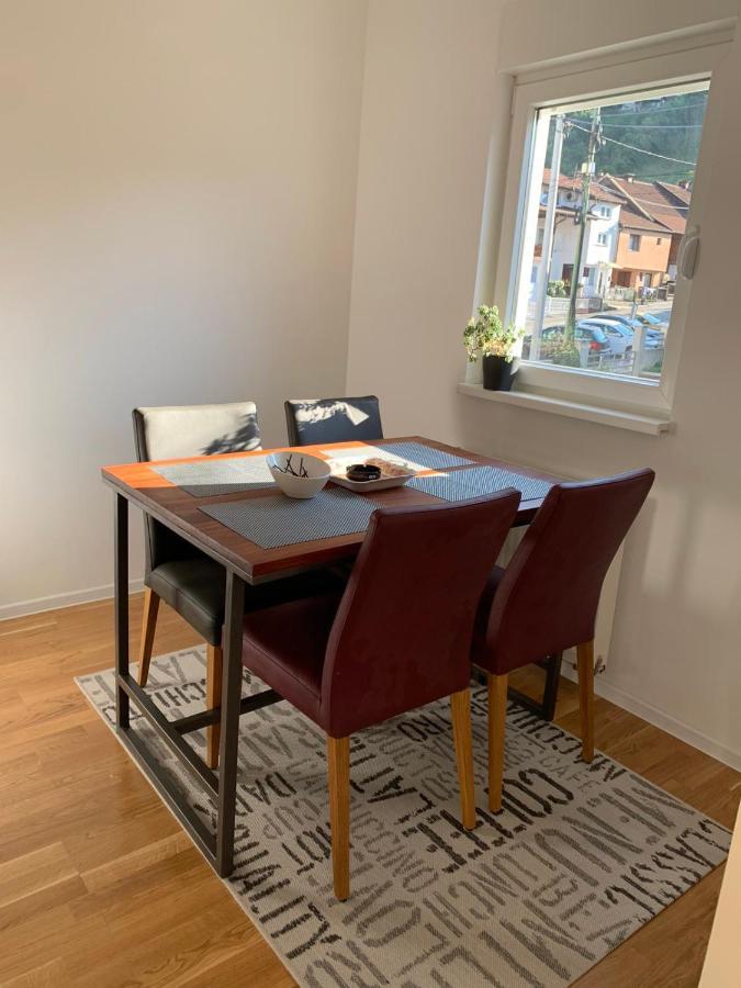 Vip Apartment Visoko Buitenkant foto