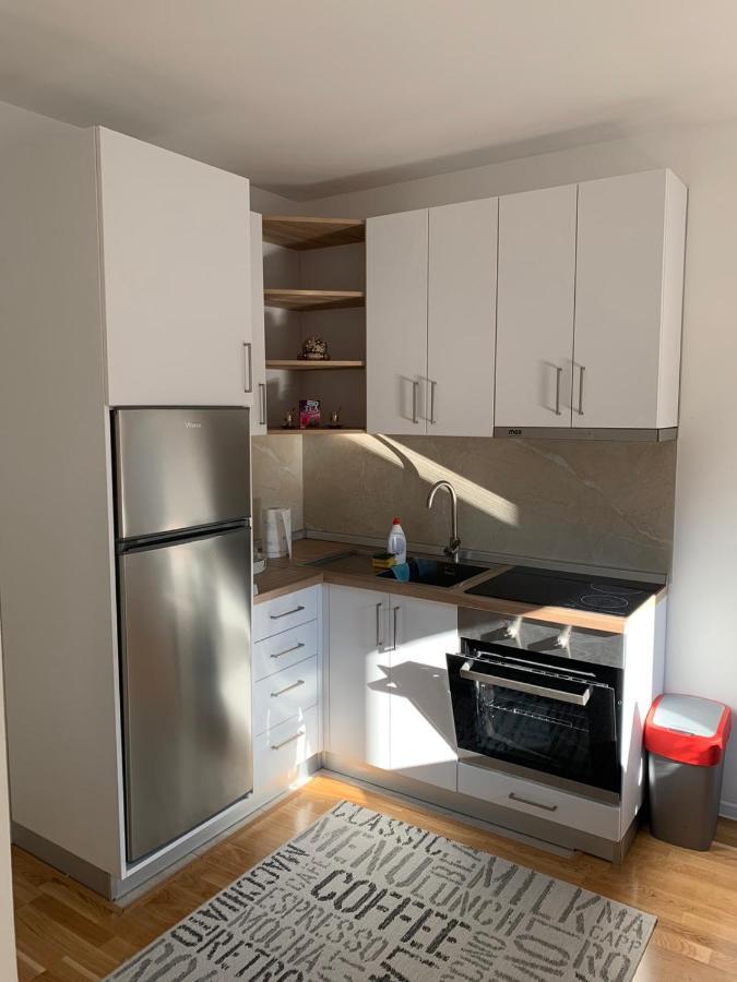 Vip Apartment Visoko Buitenkant foto